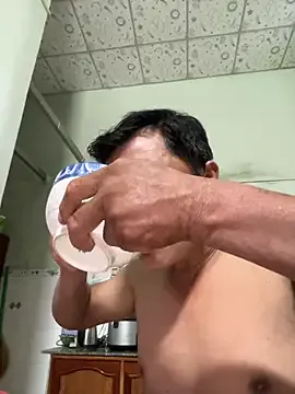 LiaRussel – webcam model profile photo Image 17