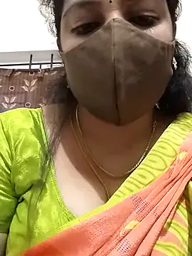 Triixxxy – webcam model profile photo Image 5