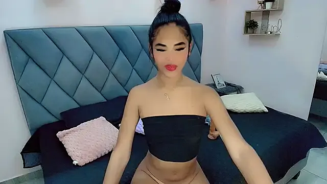 KateBae – webcam model profile photo Image 4