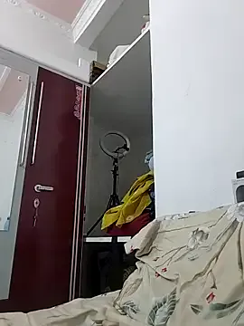 AthenaBellamy – webcam model profile photo Image 15