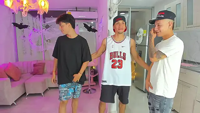 RyvaNoir – webcam model profile photo Image 3