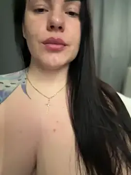 HugeBoobs- Image 3