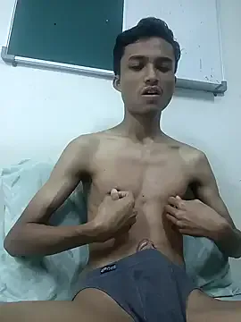 SiennaFournier webcam show Image 8