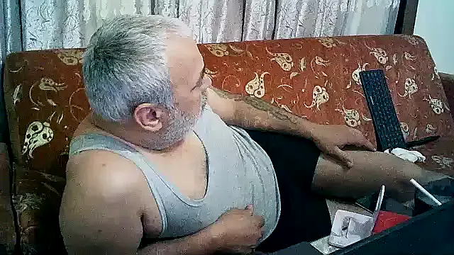 husoizmir – webcam model profile photo