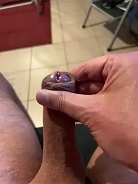 MonserrateGill – webcam model profile photo Image 19