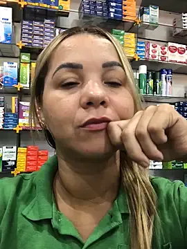 RoxyMarshall – webcam model profile photo Image 6
