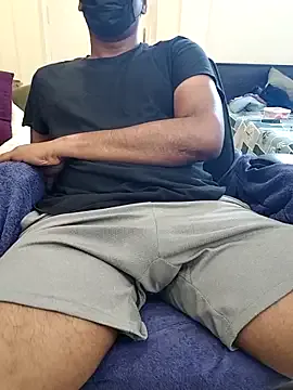 Iron_tous – webcam model profile photo Image 2