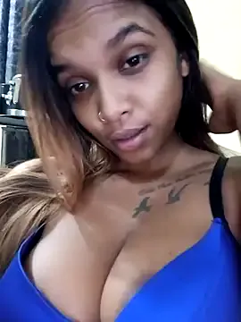 TaniaCollinsX – webcam model profile photo Image 12