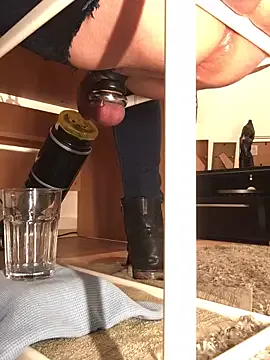 Lover_girl20 – webcam model profile photo Image 19