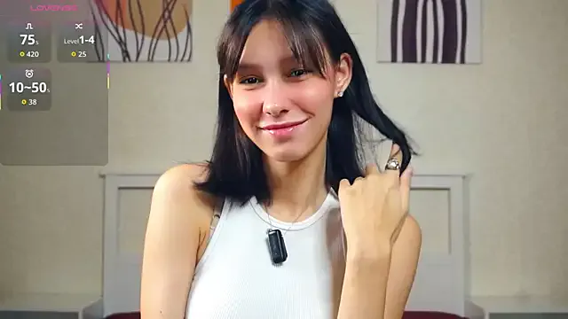 CaliStar23 – webcam model profile photo Image 3