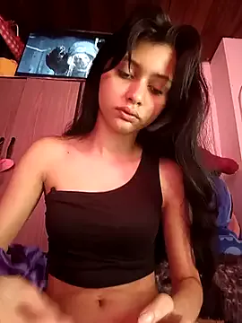 Mysticmingle69 – webcam model profile photo Image 5