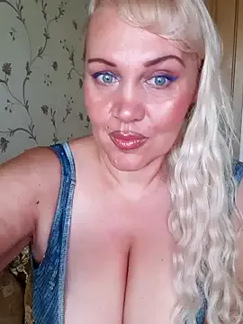 SunnyDesirexxx – webcam model profile photo Image 17