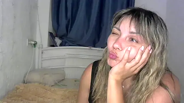 brendaliive – webcam model profile photo Image 3