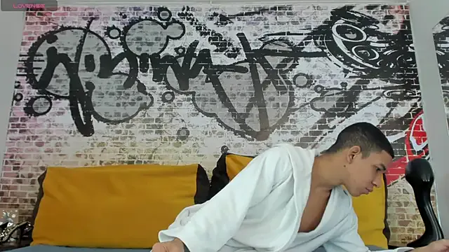 its_me_miley – webcam model profile photo