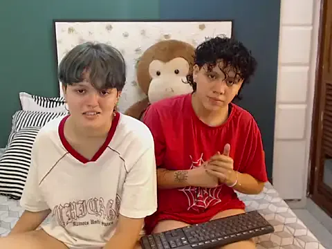 MonserrateGill – webcam model profile photo Image 6