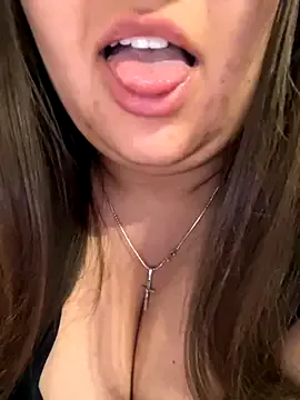 CarryOnJhonn – webcam model profile photo Image 8