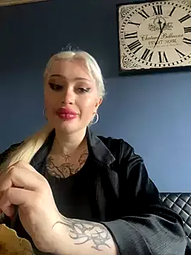 Nigthbitch24 – webcam model profile photo Image 10