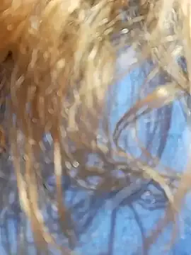 Wildfruit – webcam model profile photo Image 10