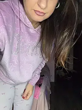 JoiDivision – webcam model profile photo Image 14