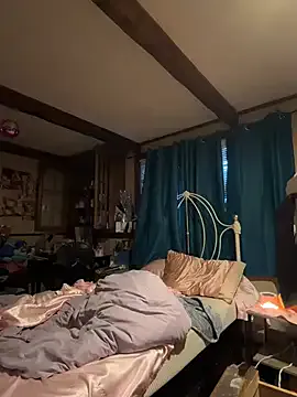 JoiDivision – webcam model profile photo Image 8