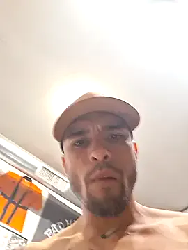 VivienneVale – webcam model profile photo Image 15