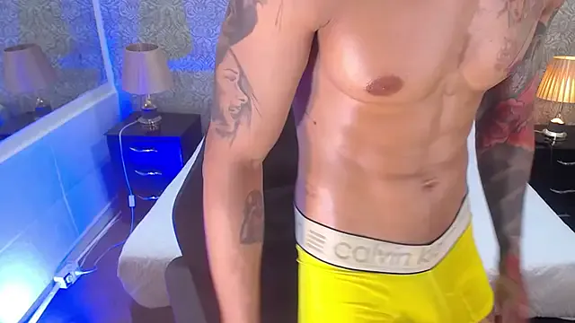 venenaa – webcam model profile photo Image 14