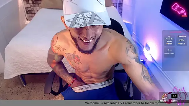 venenaa – webcam model profile photo Image 2