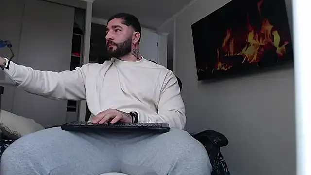 JerkDaddy72 – webcam model profile photo Image 2