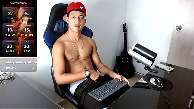 JadeHillss – webcam model profile photo Image 2