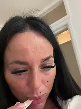 juicylucie Image 12