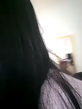 LouannaHart – webcam model profile photo Image 9