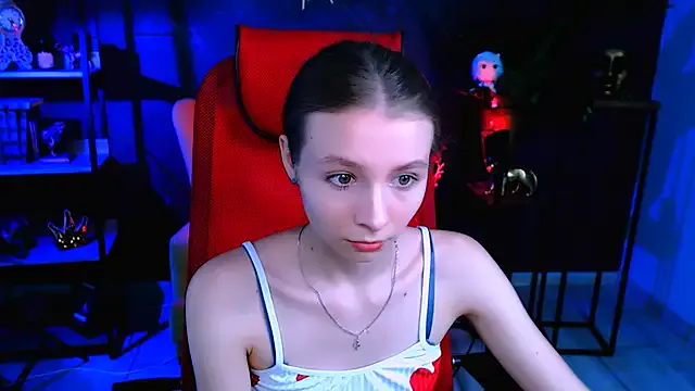 vkristalper – webcam model profile photo Image 10