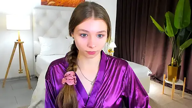 vkristalper – webcam model profile photo Image 18