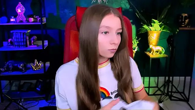 vkristalper – webcam model profile photo Image 4