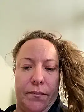 JoiDivision – webcam model profile photo Image 7