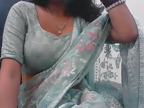 Sweetdalilaa – webcam model profile photo Image 3