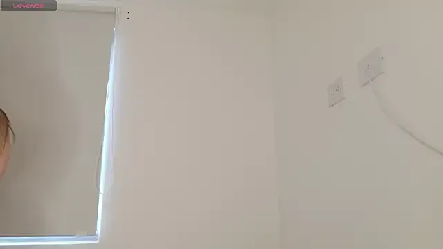 RollDolls – webcam model profile photo Image 19