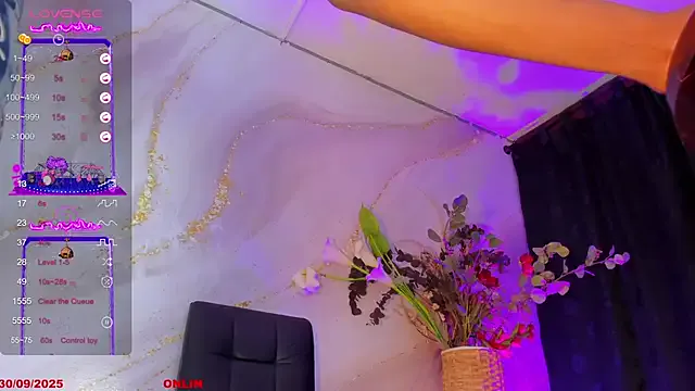 Bella-999 – webcam model profile photo Image 19