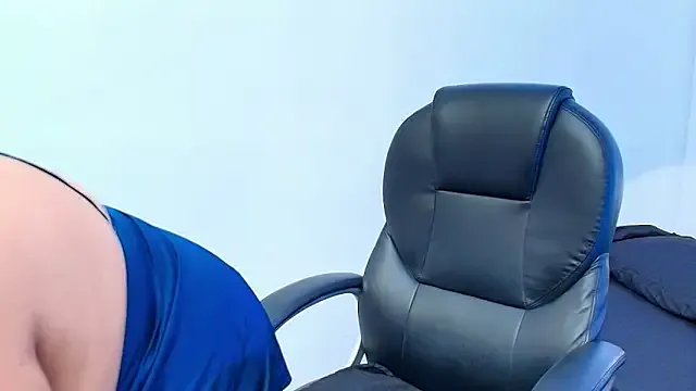 Robine868 – webcam model profile photo Image 5