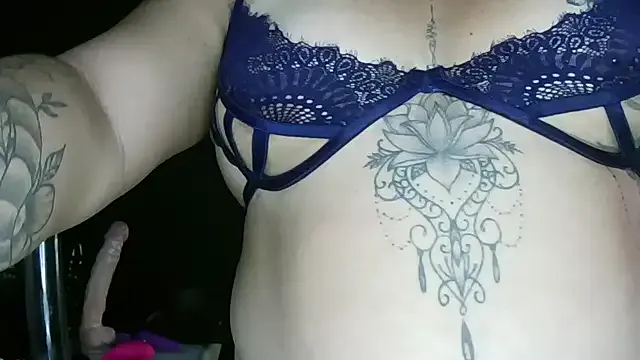 LexiLotusUS – webcam model profile photo Image 13