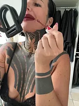 Madiissonmiller – webcam model profile photo Image 18