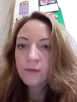 LT-333 – webcam model profile photo Image 14