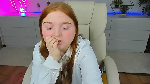 Rinamay_ – webcam model profile photo Image 15