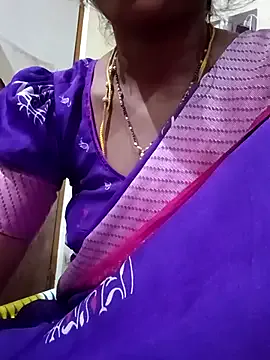 AliceeCarther – webcam model profile photo Image 5