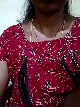 AliceeCarther – webcam model profile photo Image 7