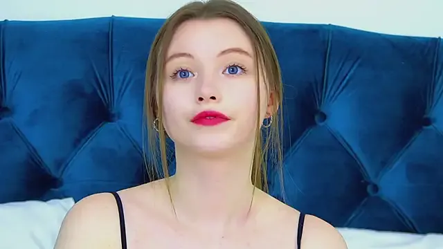 KeiraAsti Image 17