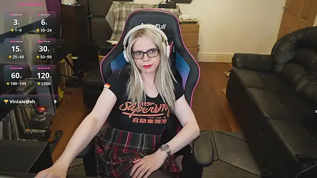 JoiDivision – webcam model profile photo Image 11