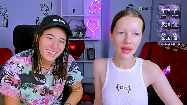 misstish – webcam model profile photo Image 3