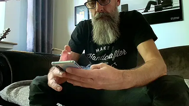 LiaRussel – webcam model profile photo Image 6