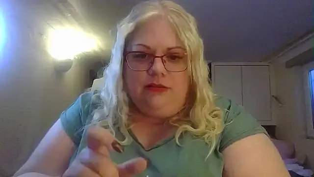 Kinkyhousewife83's Thumb Image